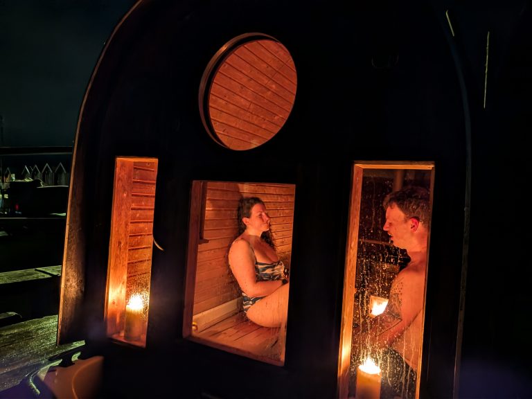 PXL_20251222_193121203 (1)